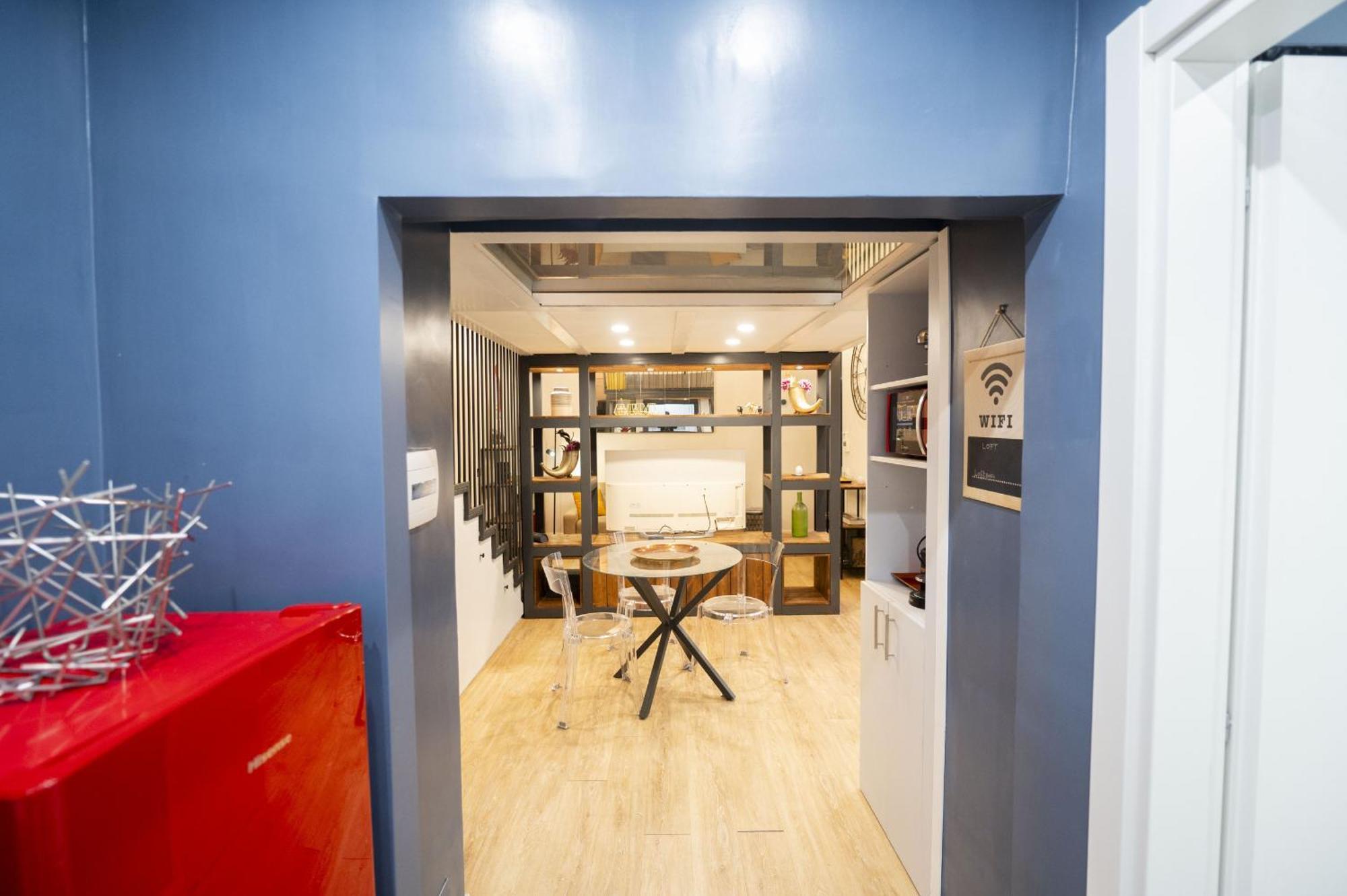 Design And Colorful Loft Near Pamphili *