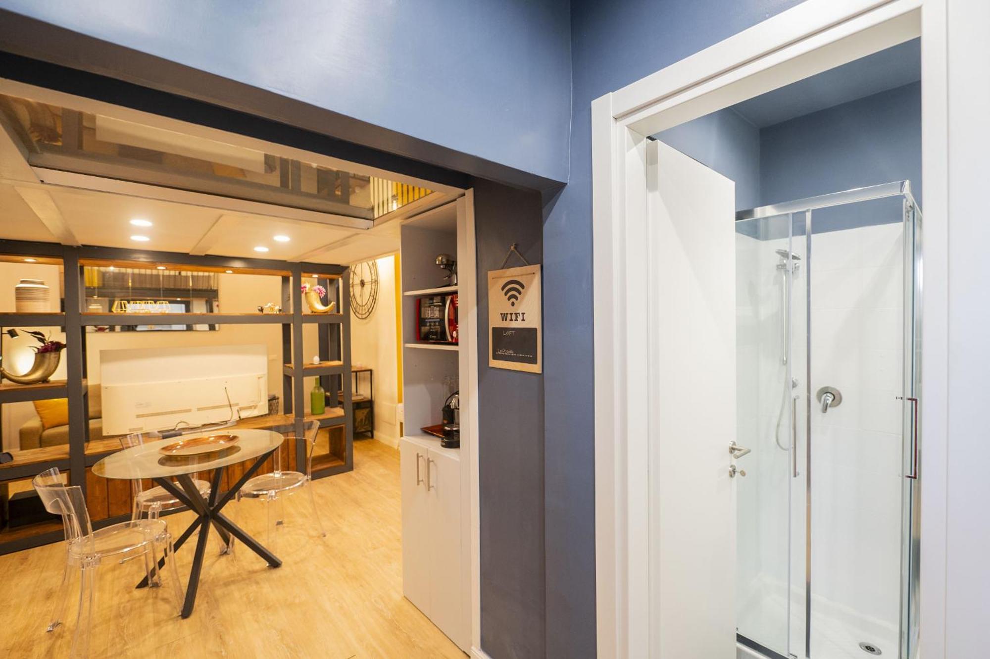 Apartment Design And Colorful Loft Near Pamphili Rom